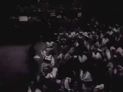 Hitler'i Vurmak - Idi İ Smotri Filminin Kilit Sahnesi 1985